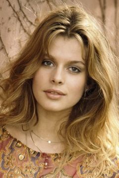 Nastassja Kinski interpreta Margit