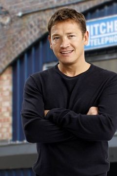 Sid Owen interpreta Young Ned