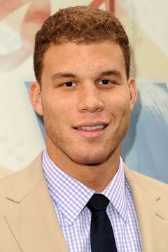 Blake Griffin interpreta PAL Max Prime (voice)