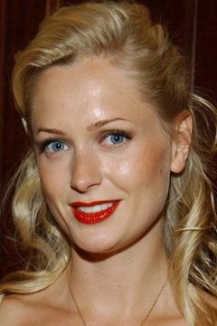 Anouska De Georgiou interpreta Tonya