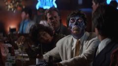 Michael Forino interpreta Ghoul at Bar (uncredited)