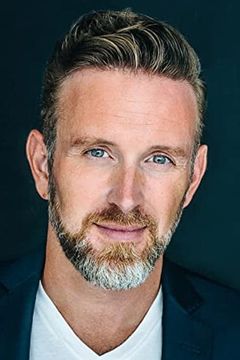 Ben Davis interpreta Papageno