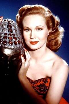 Virginia Mayo interpreta Lady Barbara Wellesley