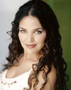 Caryn Green interpreta Cheryl