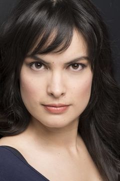 Cosette Derome interpreta Amy