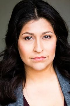 Claudia de Vasco interpreta Latino Wife