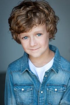 Luke Roessler interpreta Cereal Kid