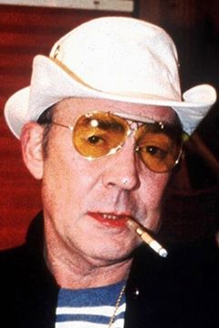 Hunter S. Thompson interpreta Other Duke in Matrix Flashback (uncredited)