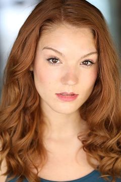 Alexa Marie Anderson interpreta Carrie