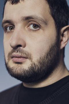 Karim Leklou interpreta Roméo