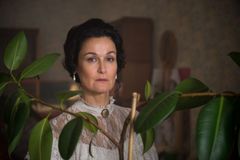 Nataliia Vasko interpreta Pathologist Olha