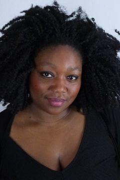 Sabine Pakora interpreta La copine mama africaine