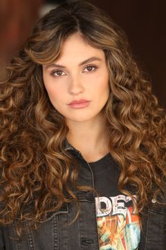 Ronni Hawk interpreta Rachel Diaz