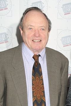 James Bolam interpreta Bill Hanson