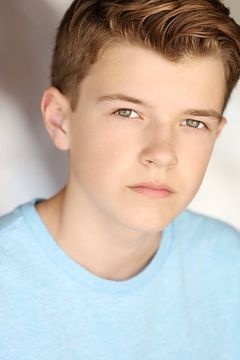 Zander Grable interpreta Hermann the Nazi Youth