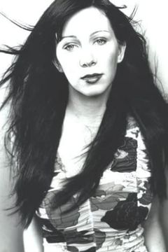 Gina-Raye Carter interpreta Woman Inside of Bruce Willis' Brain (uncredited)
