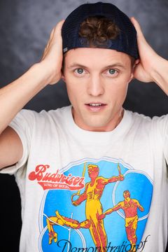 Brandon Ruiter interpreta Todd White
