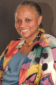 Sandi Ross interpreta Church Woman