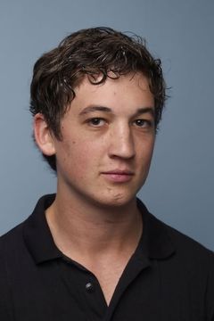 Miles Teller interpreta Levi