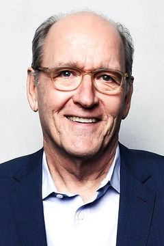 Richard Jenkins interpreta Earl Huttinger