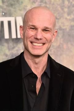 James Marshall interpreta James Hurley