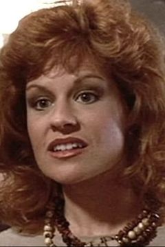 Rebecca Stanley interpreta Kimberly Hess
