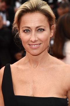 Anne-Sophie Lapix interpreta La présentatrice du journal de 20h