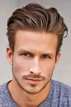 Adam Huber interpreta Bartender