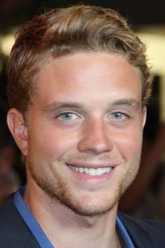 Jonny Weston interpreta Jay Moriarity