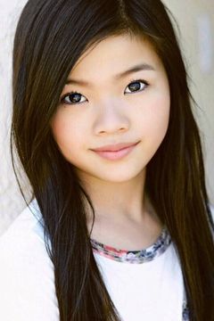Miya Cech interpreta Suzume