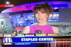 Jane Yamamoto interpreta Reporter on Patio