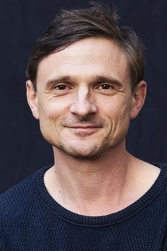 Florian Lukas interpreta Andreas Hinterstoisser