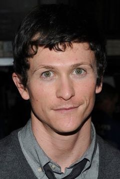 Jonathan Tucker interpreta Hodak