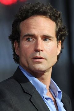 Jason Patric interpreta Mike