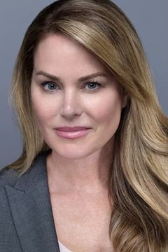 Marybeth Paul interpreta Laura Sullivan