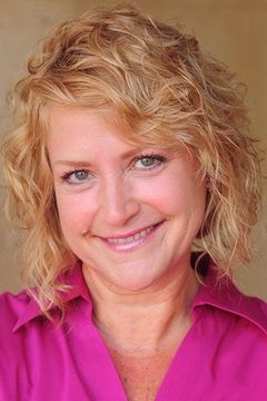 Tracy Thorpe interpreta Giddy Woman