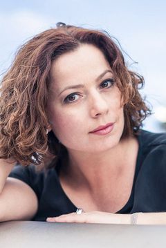 Irina Nizina interpreta doctor