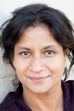 Thusitha Jayasundera interpreta Mira