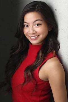 Kallie Hu interpreta Dancer and Chorus Performer