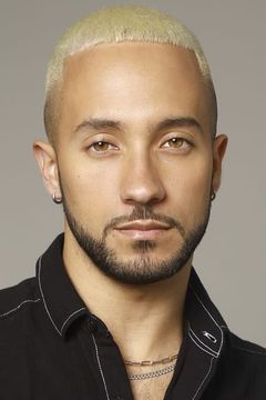 Ivan A. Gomez interpreta Dancer