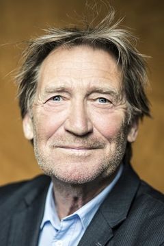 Matthias Habich interpreta Peter Berg