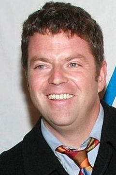 Dave Holmes interpreta Persnickety Desk Worker