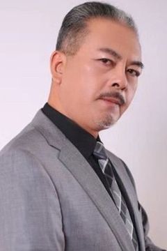 Qian Dawei interpreta Notaries