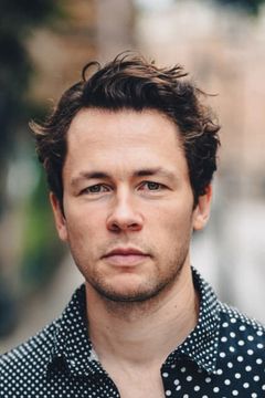 Daniel Langbein interpreta Ansgar Baumgartner