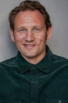 Adrian Spielbauer interpreta Junger Mann