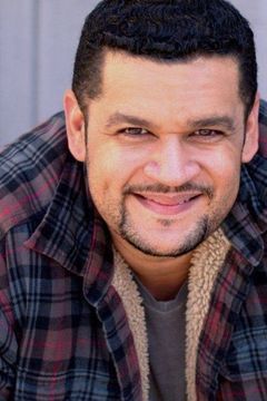 J. Omar Castro interpreta Robinson