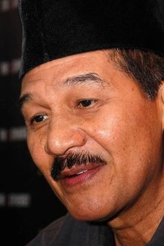 Cok Simbara interpreta Bunawar