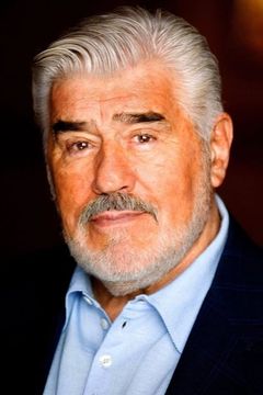 Mario Adorf interpreta Biagi, Radio Operator