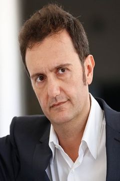 Valerio Santoro interpreta Lauro
