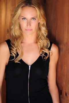 Kimberly Shannon Murphy interpreta Infected